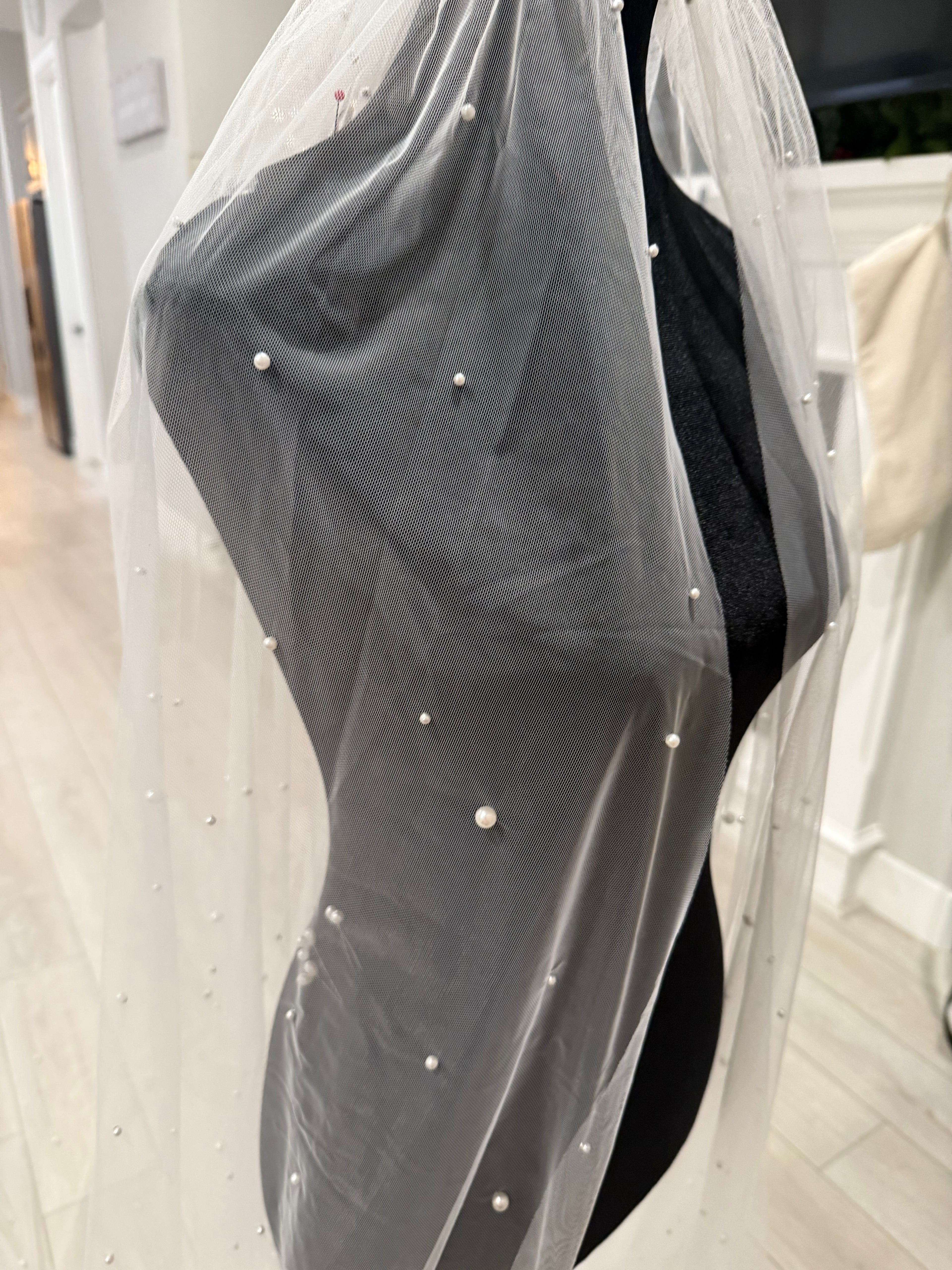 Pears Cathedral Bridal Veil 120"