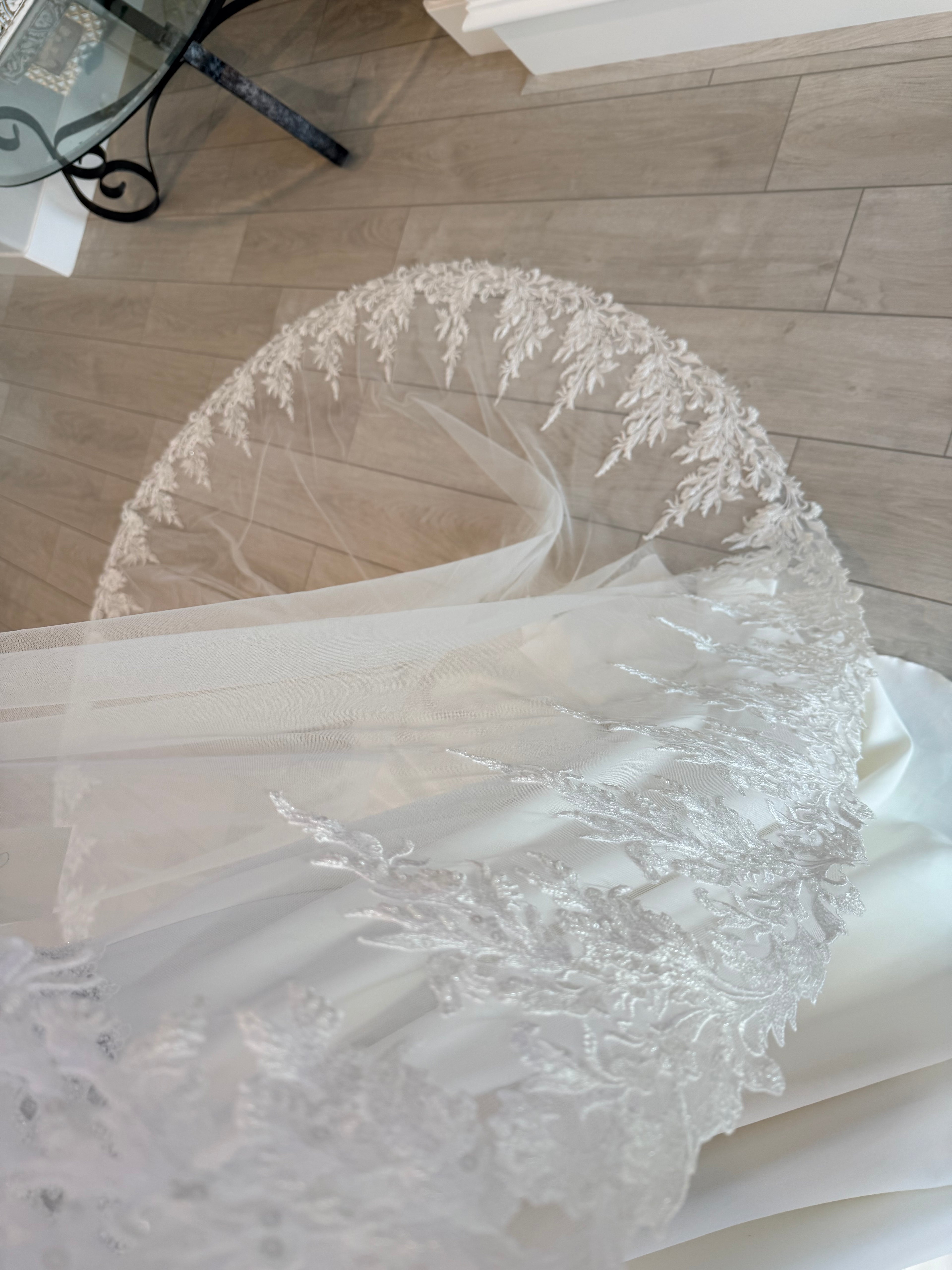 Royal Lace Mantila Cathedral Veil