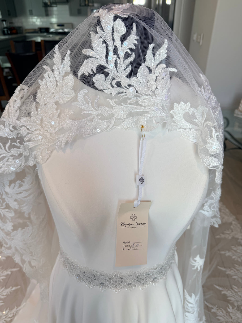 Royal Lace Mantila Cathedral Veil